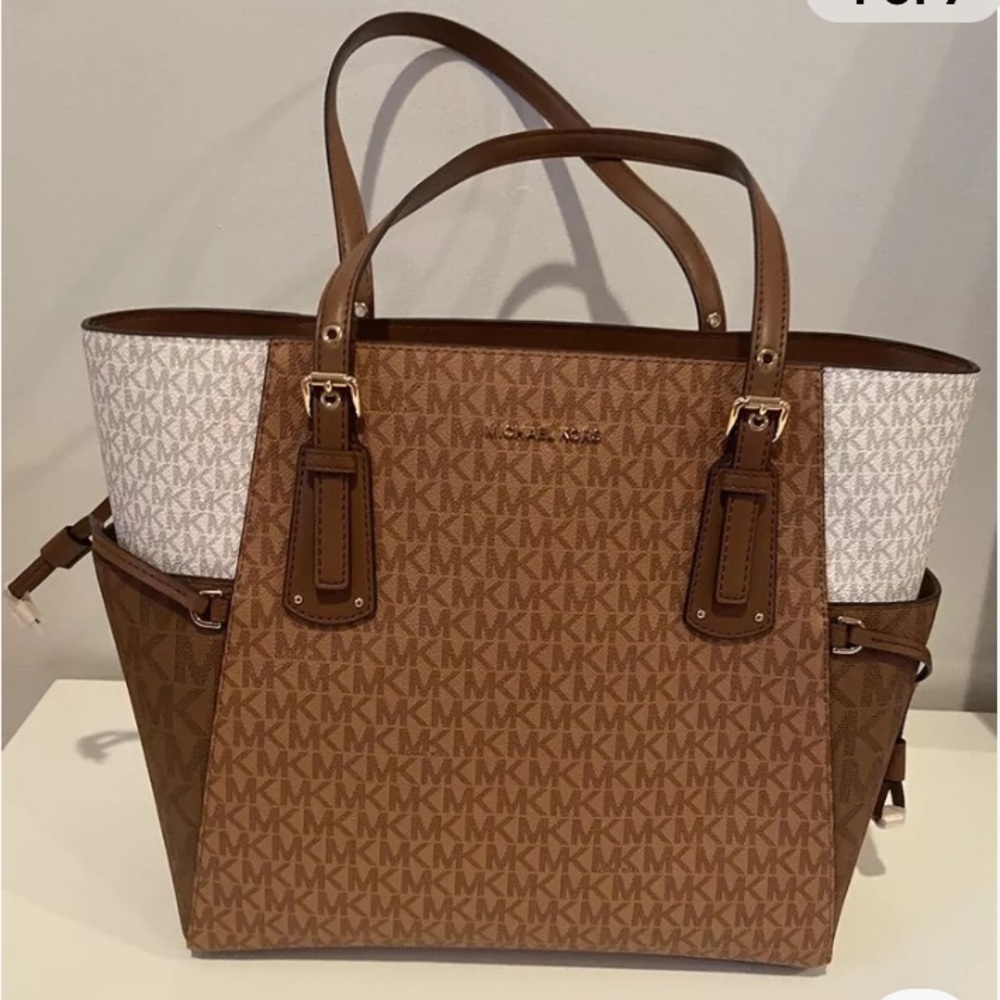 NWT Michael Kors Voyager East West Tote Bag (Pale Peanut) - Orig. $258